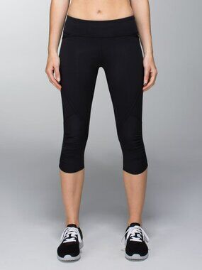 Lululemon Women's Run Pace Crop Four Way Stretch Black 4